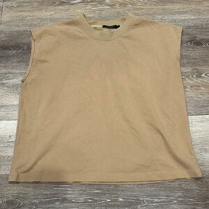 NWOT! MICAS Muscle T in Beige